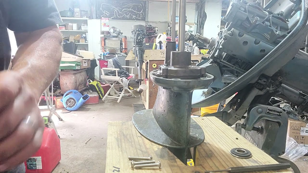 1957 Evinrude Fisherman 5.5 powerhead removal and impeller replacement #omc #evinrude  #diy