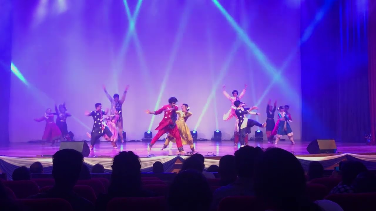 The Noisy Corridor - Yeh Tara Woh Tara - Christ University Bangalore | Darpan 2018 Winners