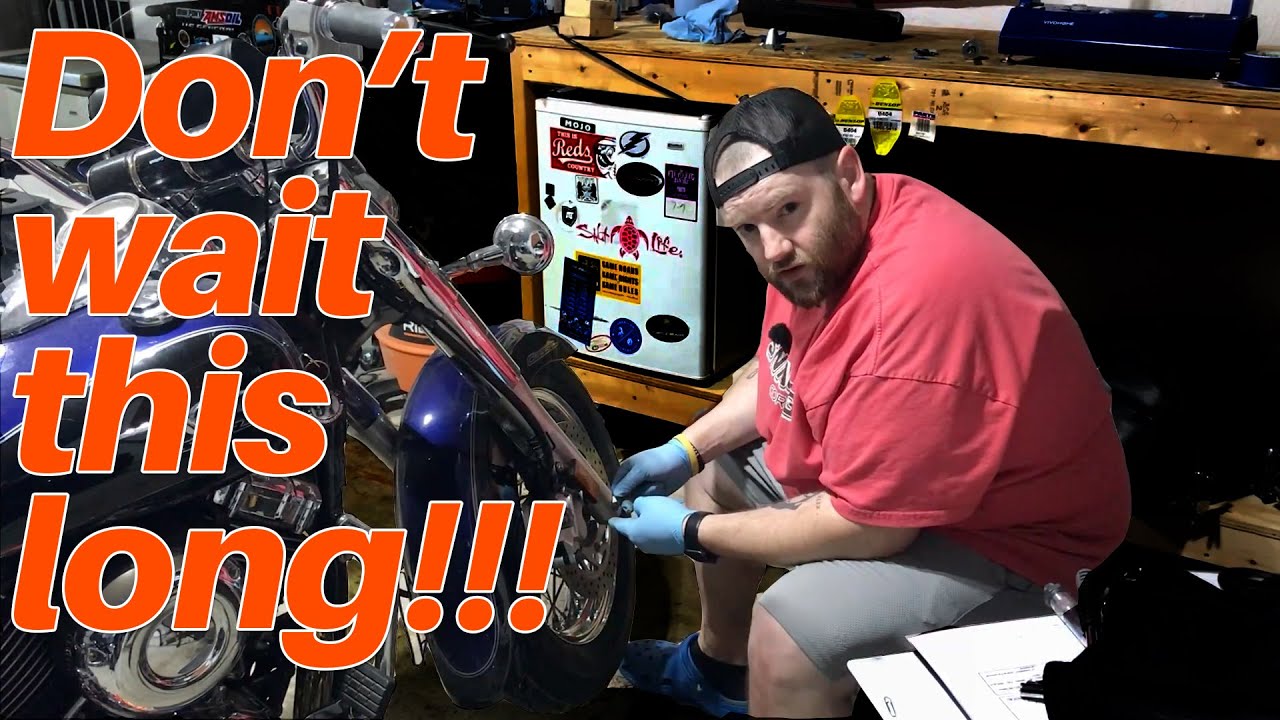 The tire is how old? | Changing the front tire on a 2007 Yamaha VStar 650