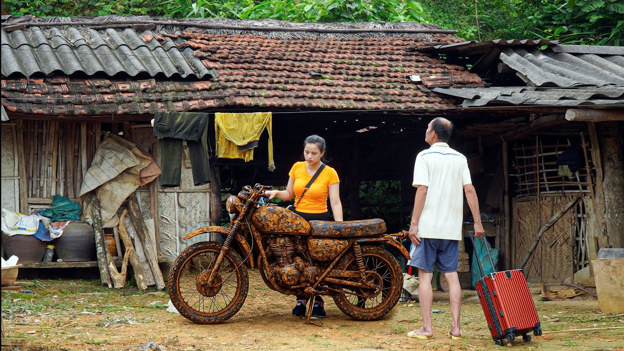 Genius girl restored a rusty old MOTORCYCLE abandoned by a man after 40 years to like new