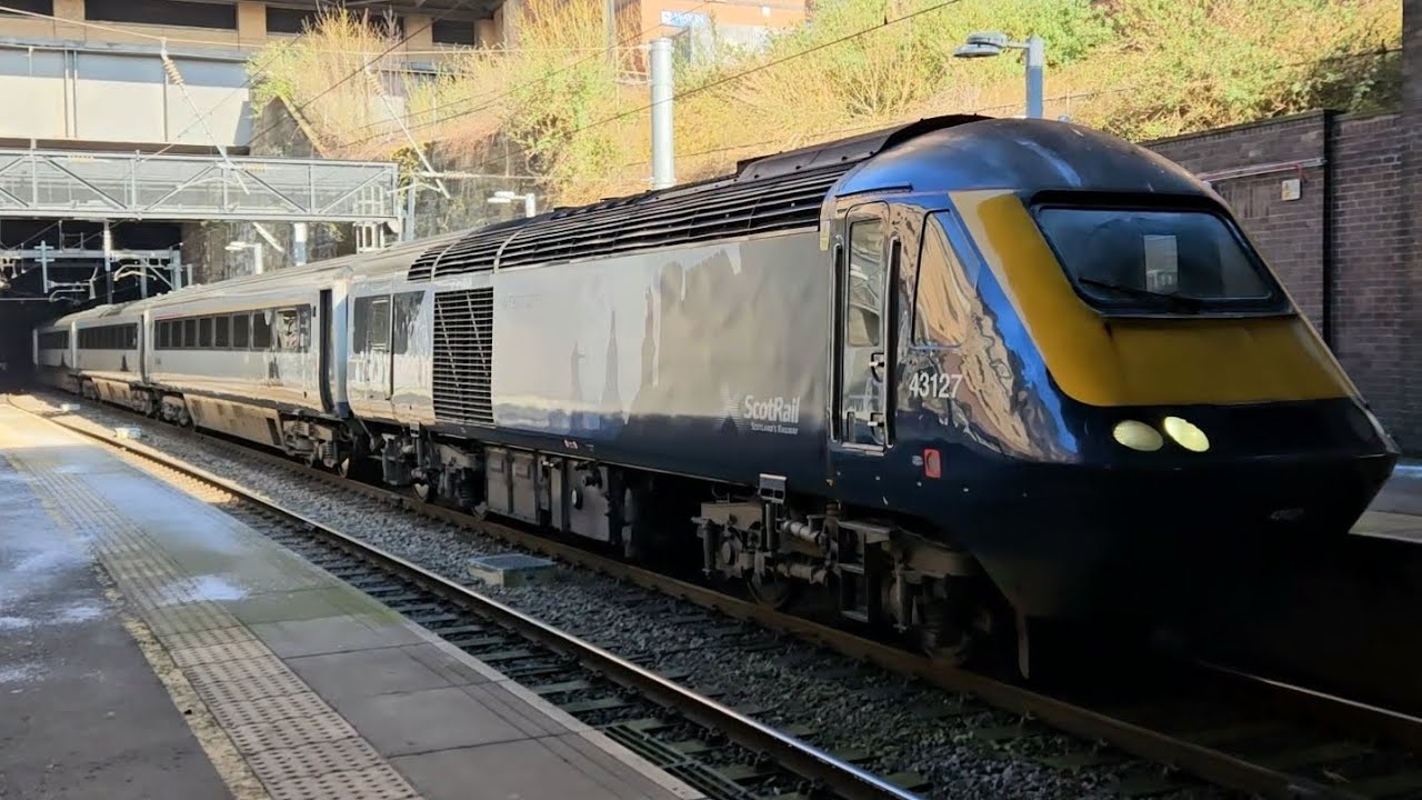 Scotrail Inter7City Entering Glasgow Queen Street