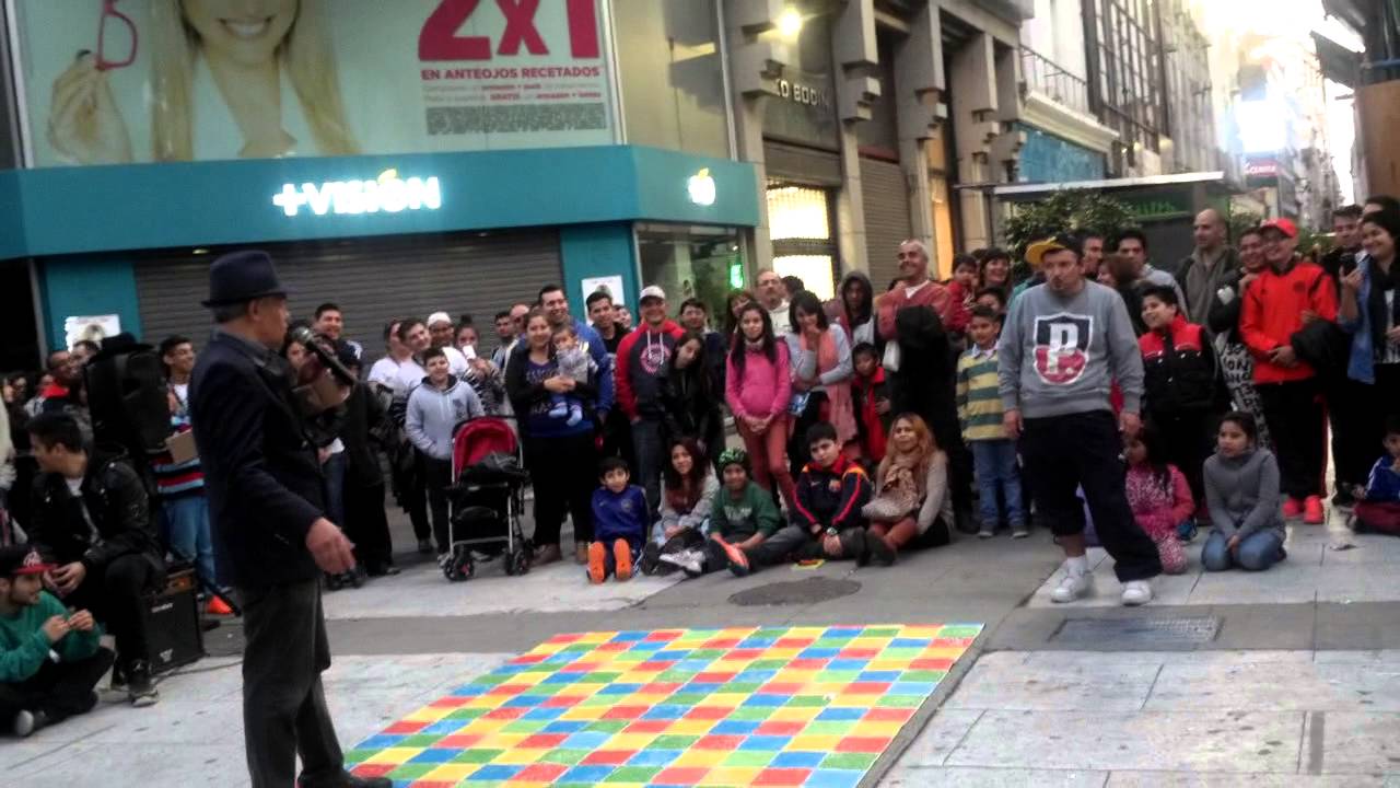 El Chileno en peatonal Lavalle.