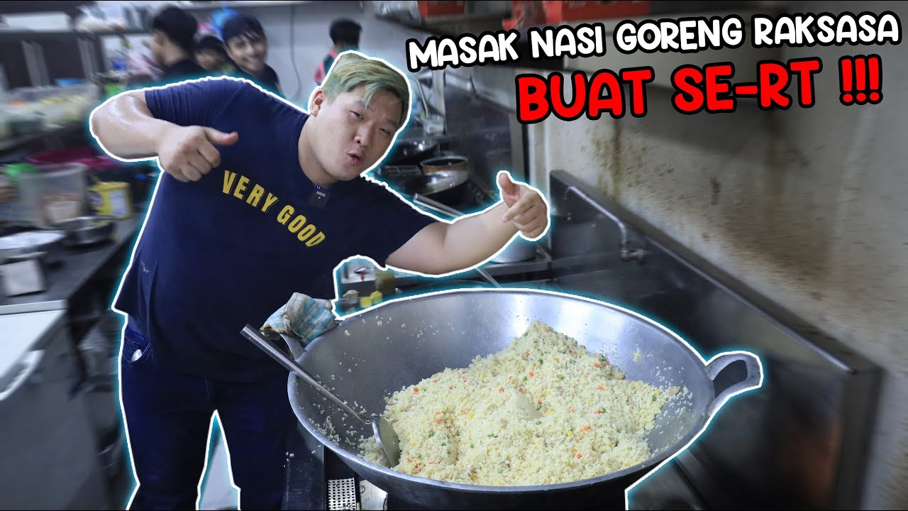 DI SURU PAK RT 002/008 BIKIN NASI GORENG MURAH MERIAH TAPI HARUS DAPET BANYAK !!! SIAP LAKSAKAN... !