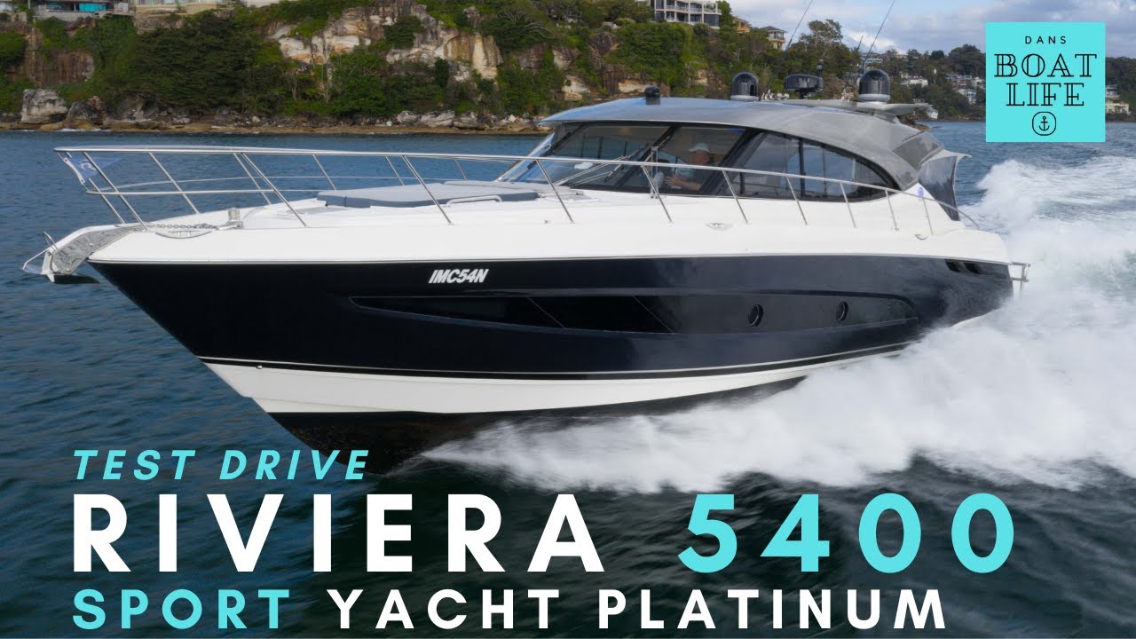 Riviera 5400 Sport Yacht Platinum — тест-драйв на неспокойной воде с подачей топлива