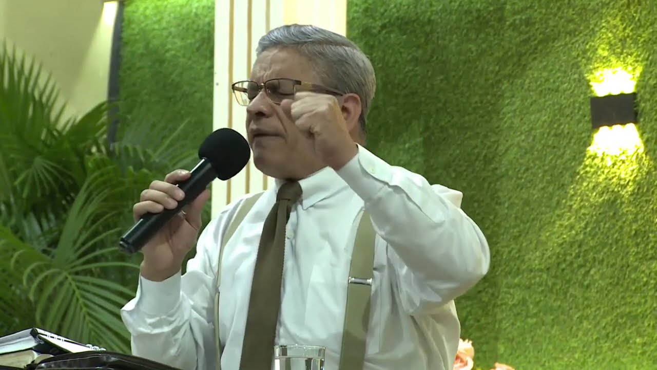 HOMBRES DE VALOR EN TIEMPOS DIFÍCILES - REV  EUGENIO MASÍAS