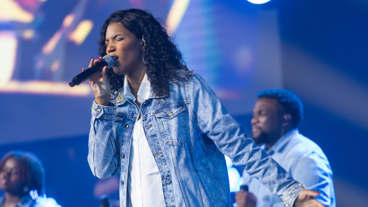 🎶 RÉPANDS TON ESPRIT / HOSANNA - Cassi KALALA TSHIMPI