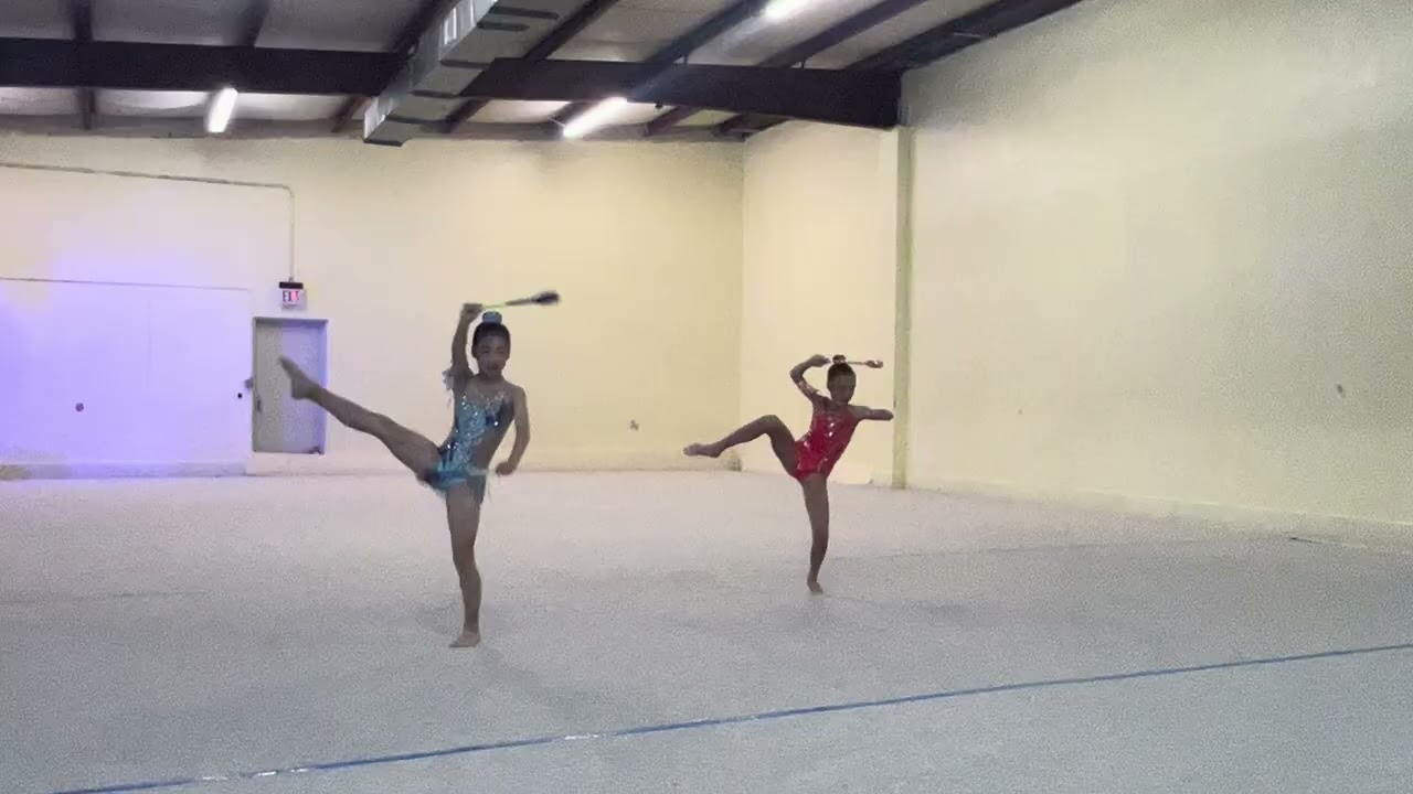 Anna-Mariia Golovashchenko clubs routine