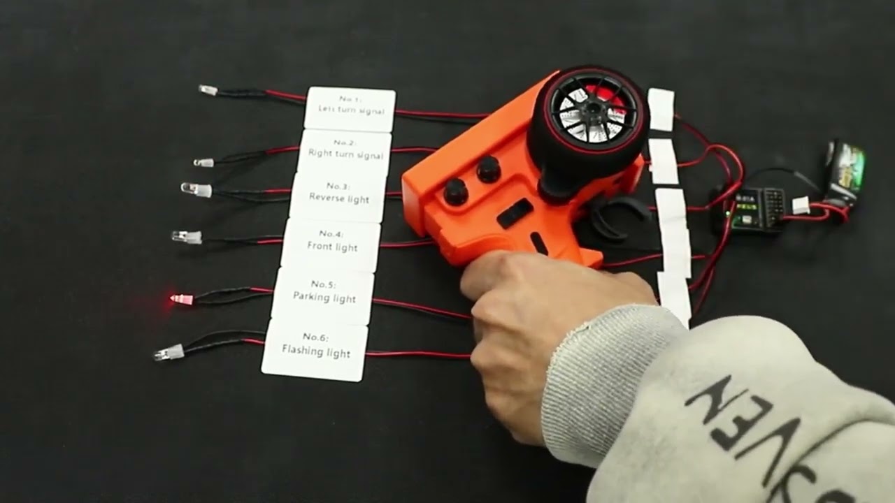 How to Use the Light Control of MEUS Racing ME-01A 8CH Receiver