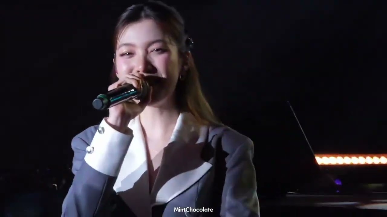 Orm Kornnaphat - ระยะไกลของดวงจันทร์ 2nd Fan Meeting in Vietnam [2025.12.13] cr.MintChocolate