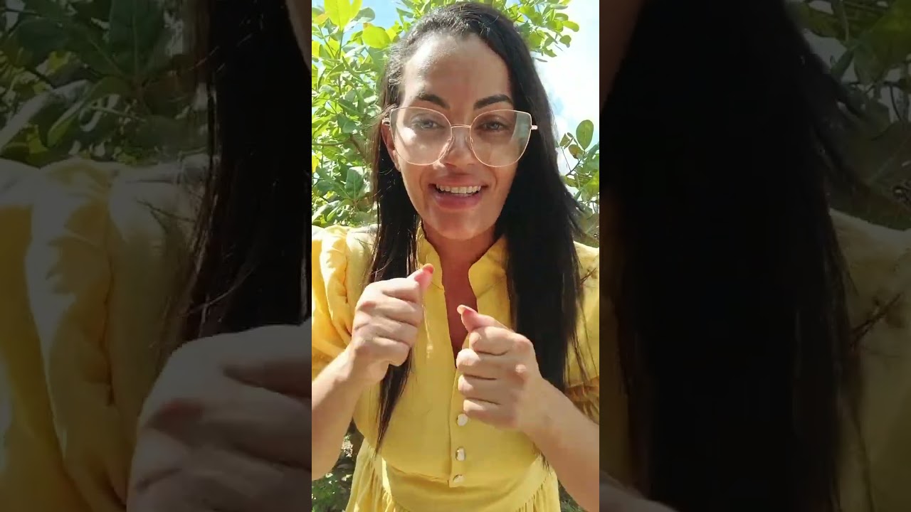 Tem uma mulher ai