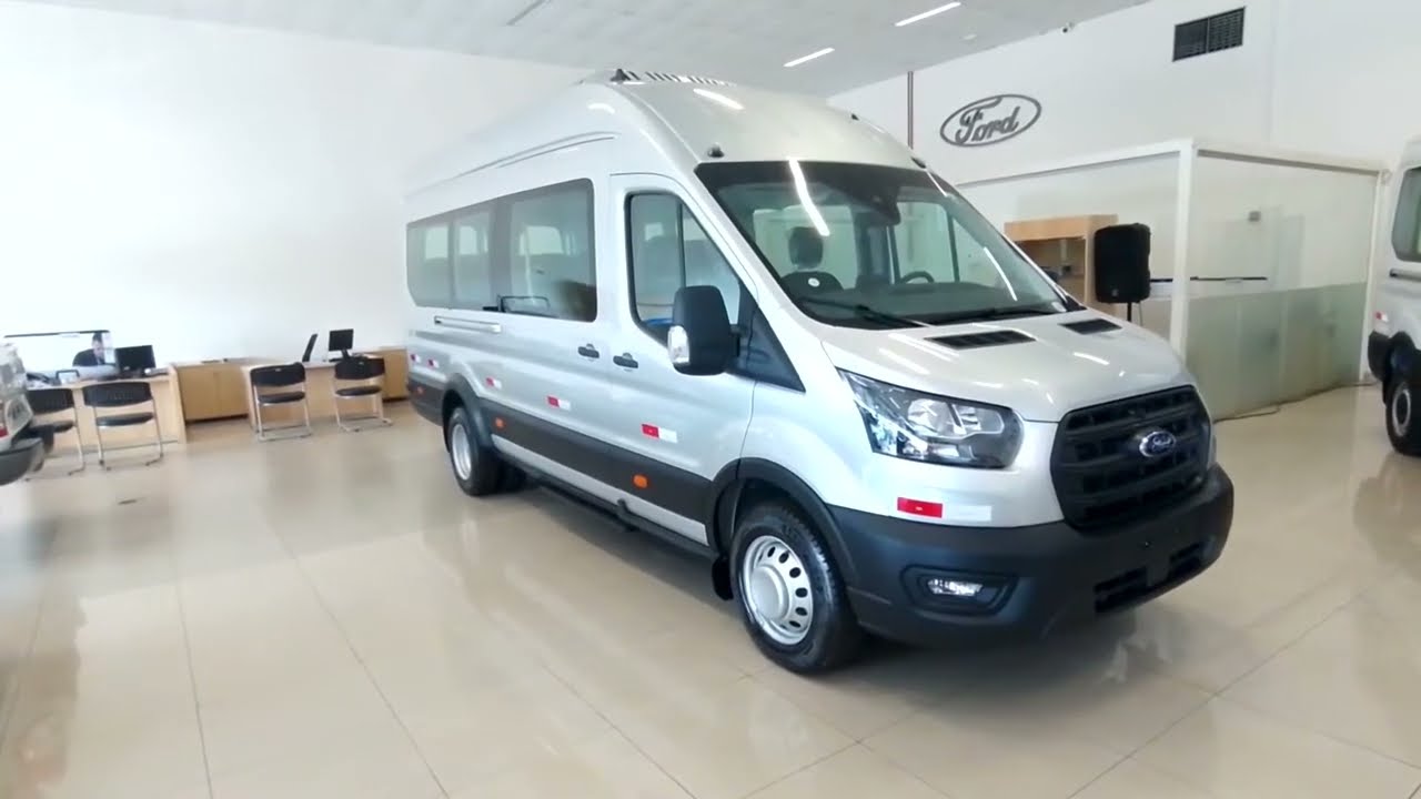 Ford Transit MINIBUS 17+1 2022 (170 CV)