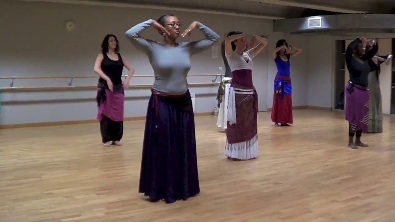 Tremblements en danse orientale - Yasmine Louati (A corps Danse)