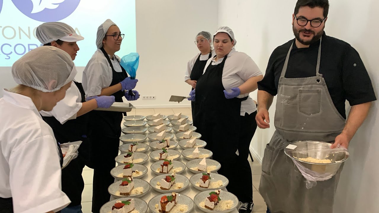 ALMOÇO CONFECIONADO PELO CURSO DE COZINHA DA EP POVOAÇÃO 