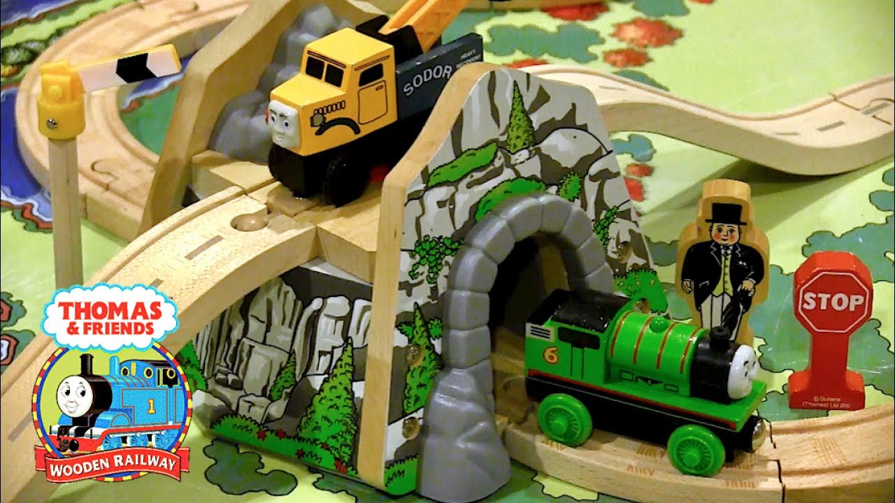 Mountain Overpass Set Review | Thomas Wooden Railway Discussion #116