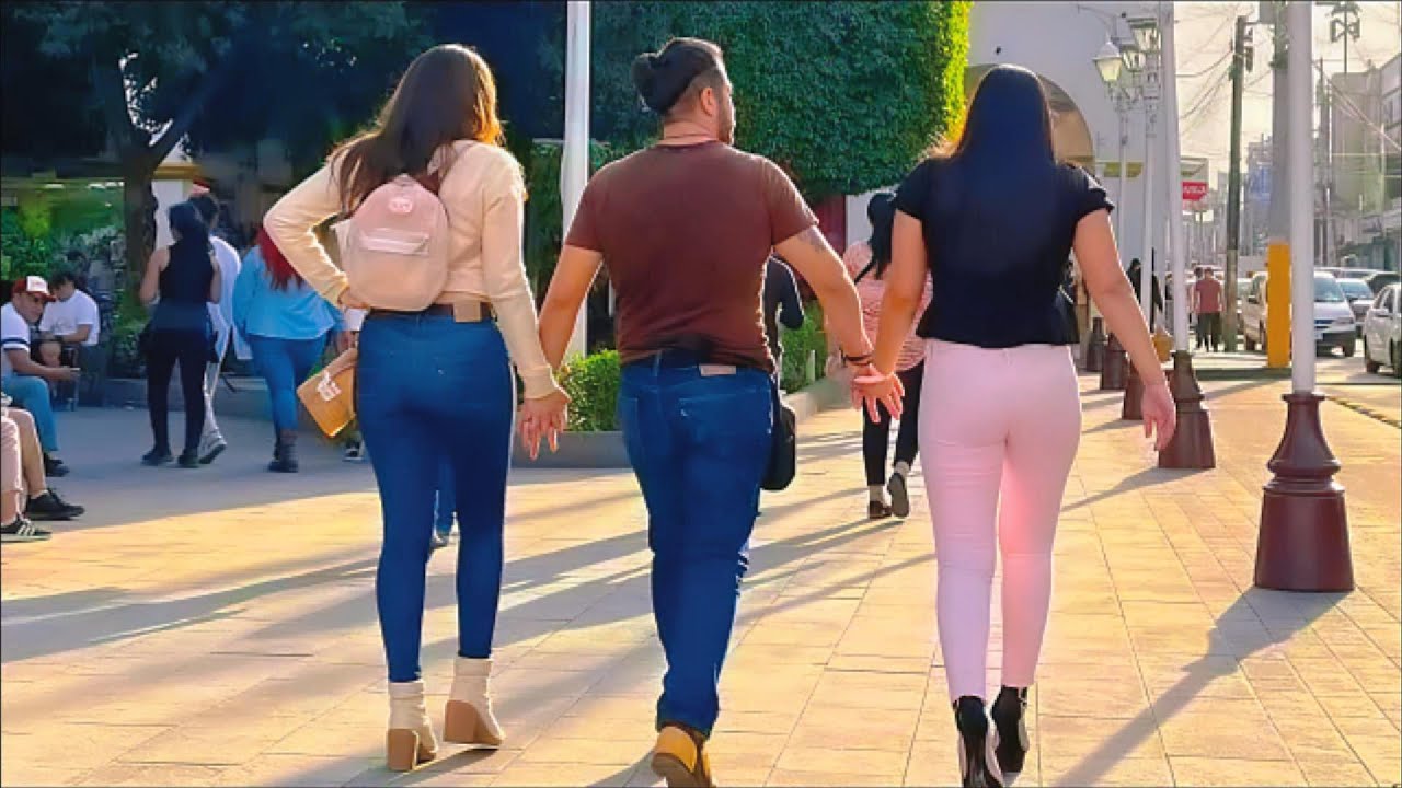 FRANCO ESCAMILLA presenta: Mis 3 Viejas — La Historia que NO Debía Salir