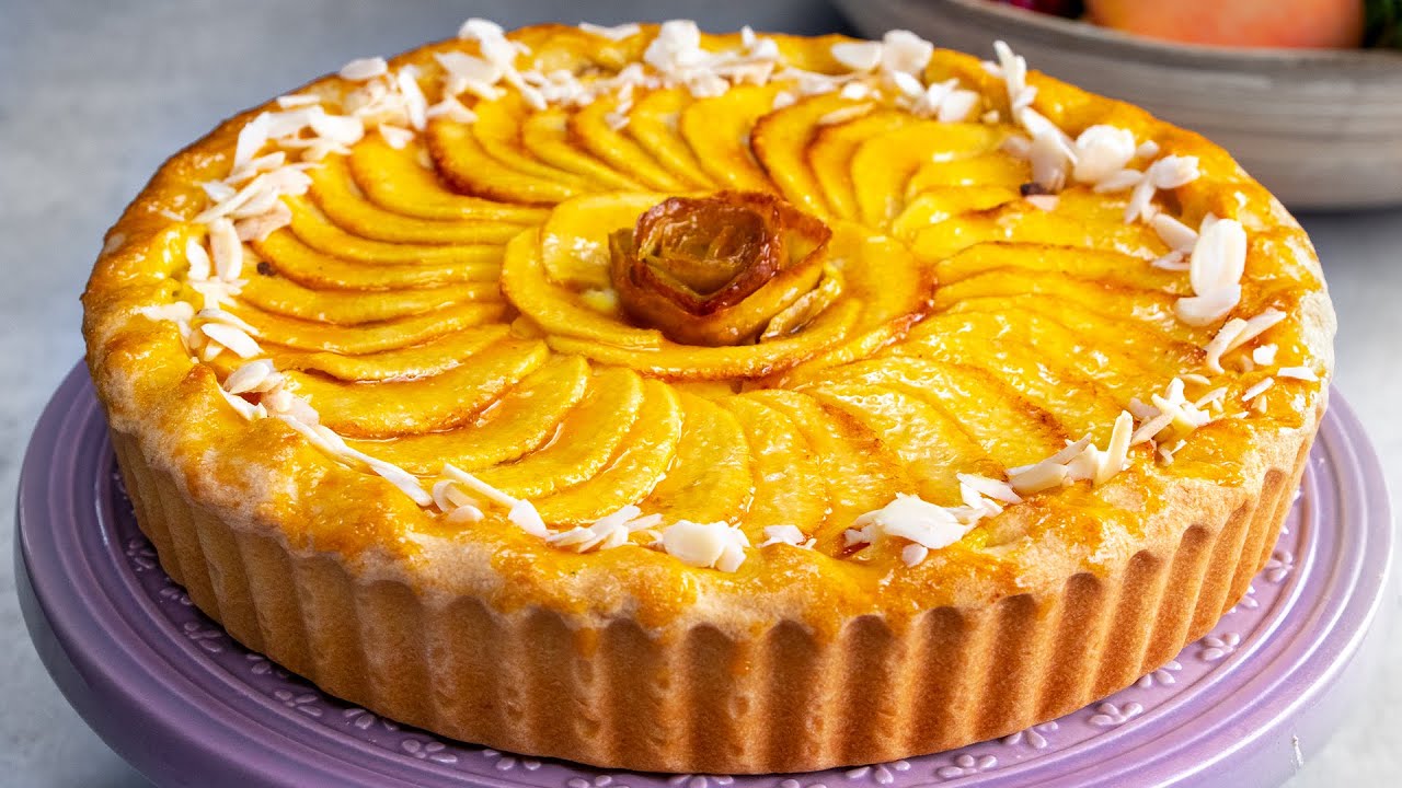 Incroyable recette de tarte préparée à partir de seulement 2 pommes| Savoureux.tv