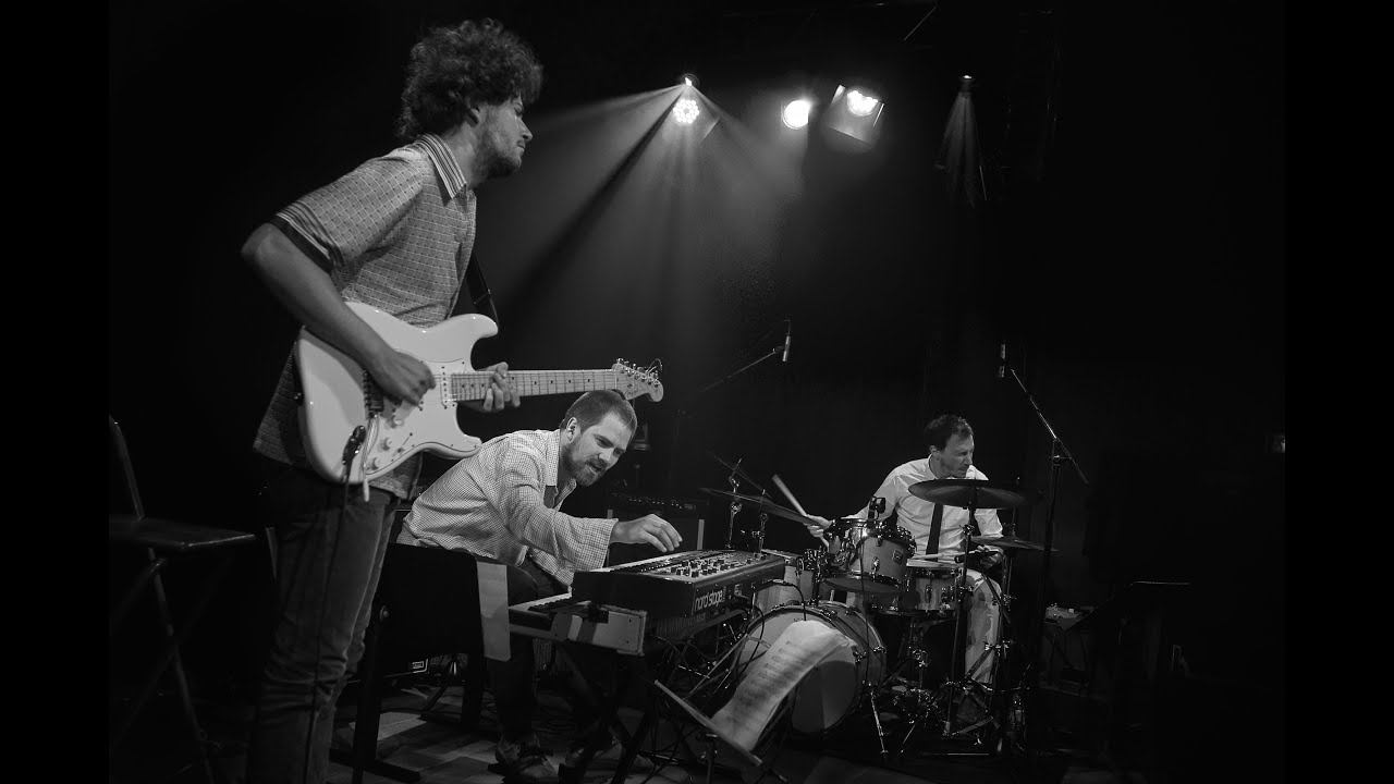Sylvain Darrifourcq IN BED WITH Julien Desprez and Kit Downes