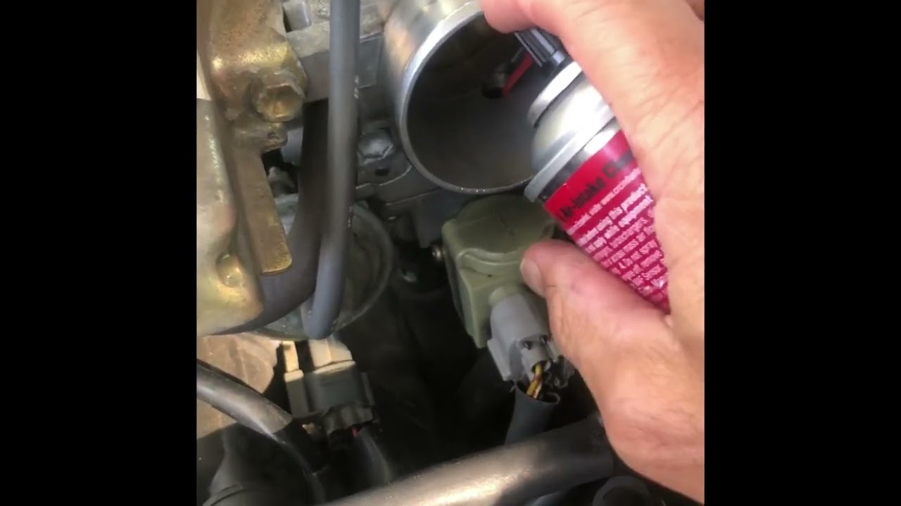 1991 Toyota Camry - Cleaning the IAC Valve