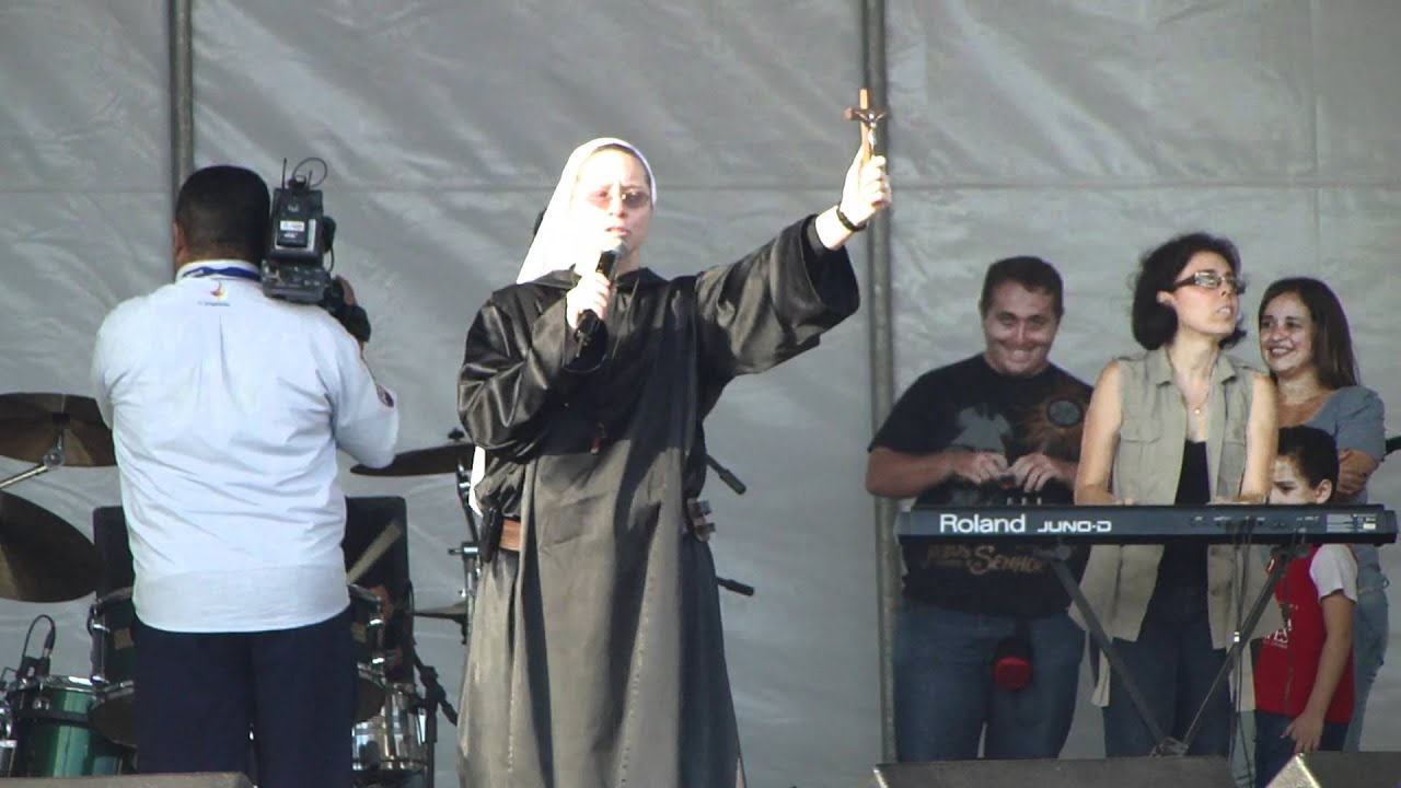 Ir. Kelly Patrícia - Ouvi minha voz - (Queremos Deus)