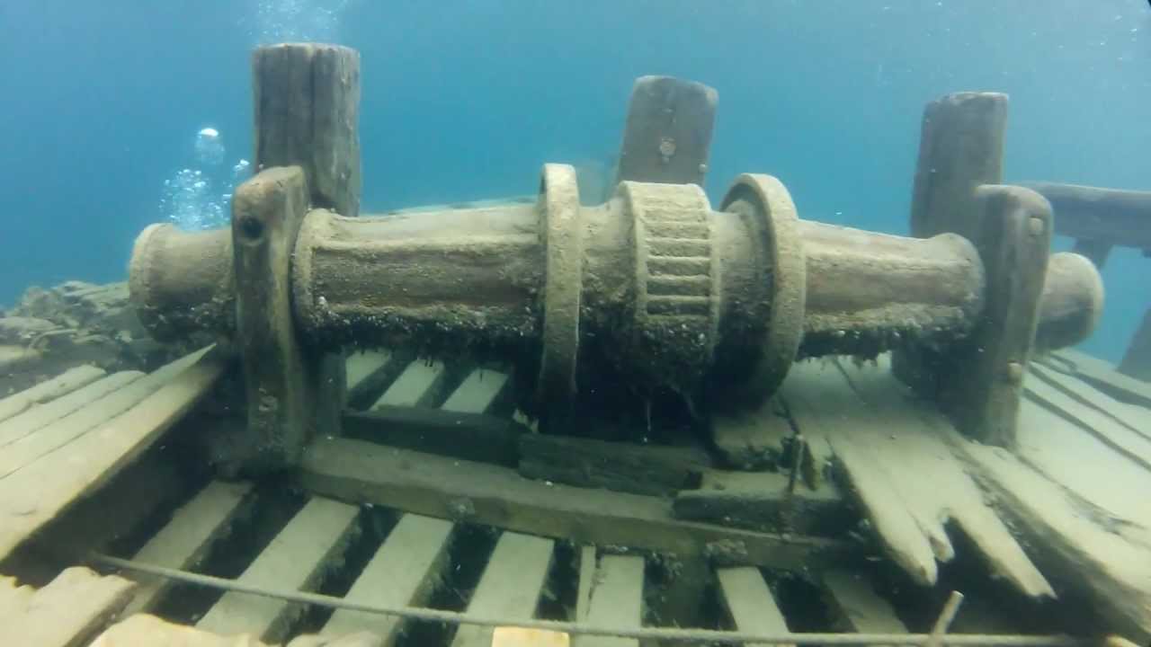 The Sweepstakes Shipwreck 2012 - Tobermory Ontario Canada