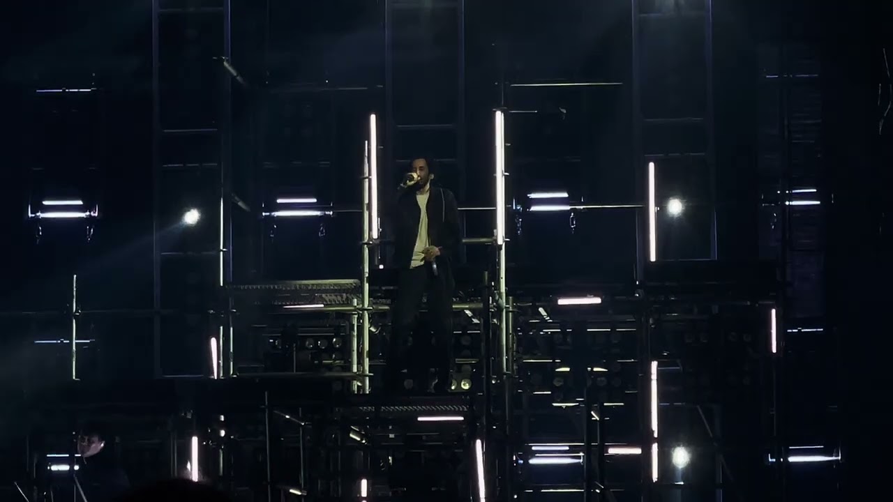Lomepal - Hasarder (Paris 06/12/23) Accor Arena 4k