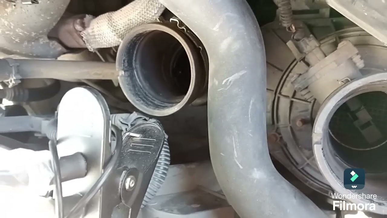 Alfa Romeo 156 1.9 JTD. Air filter. DIYChannel&Music