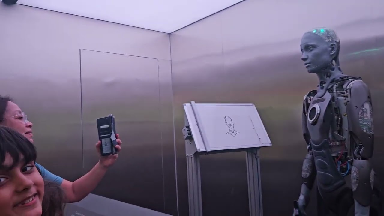 Ameca robot.iba na talaga ngaun
