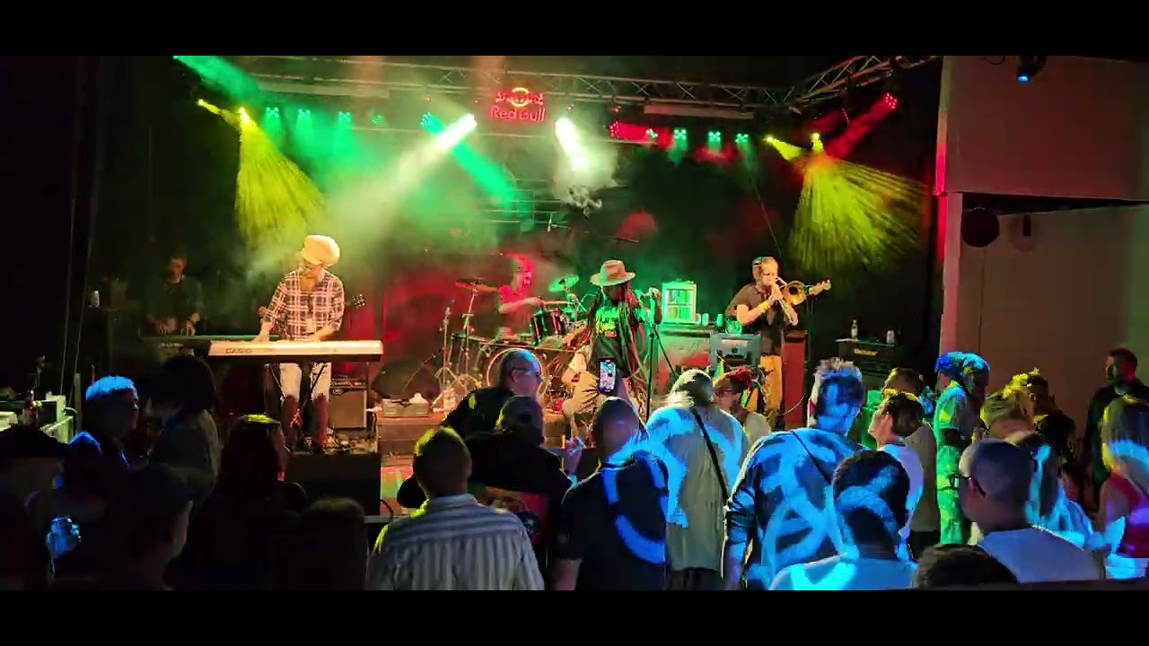 Robert Athill o Roots Addicts - Rich Man Poor Man. Live at Nynäs Roots 2024