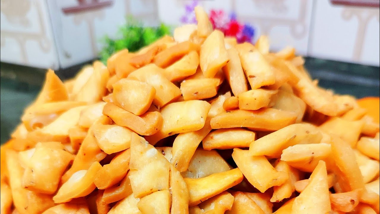 बाजार जैसा टेस्टी खस्ता कुरकुरे नमकपारे आसान तरीके से घर पर बनाये | Tea Snacks | #namakparay #snacks