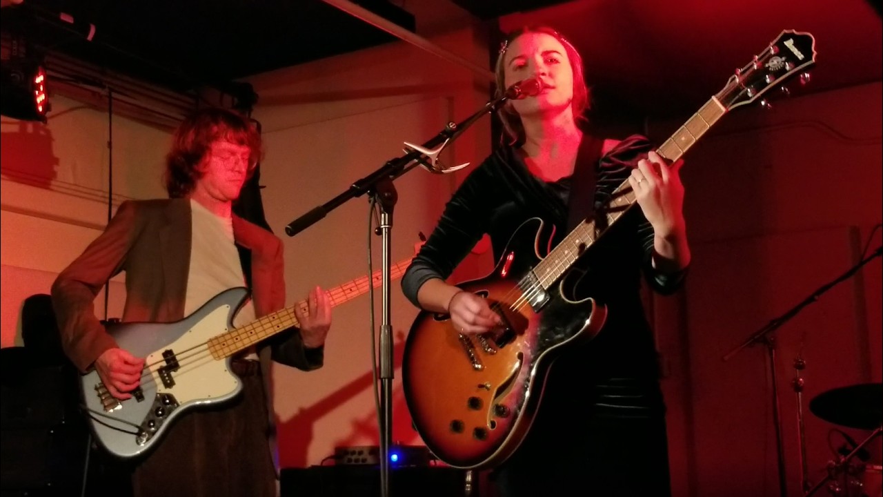 Why Bonnie live at Night Club 101 - 90 In November (Live)