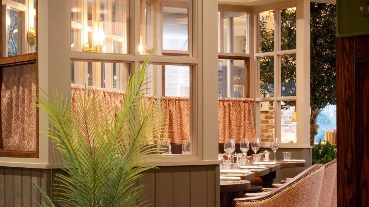 The Ragged Robin, Godalming, United Kingdom | Travel With Kiara