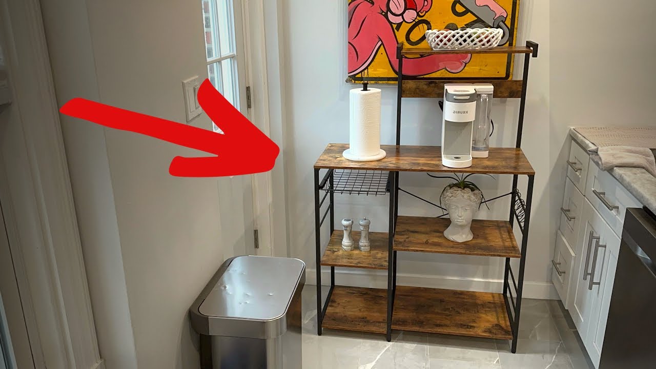 Up close details of the SUPERJARE Bakers Rack with Power Outlet