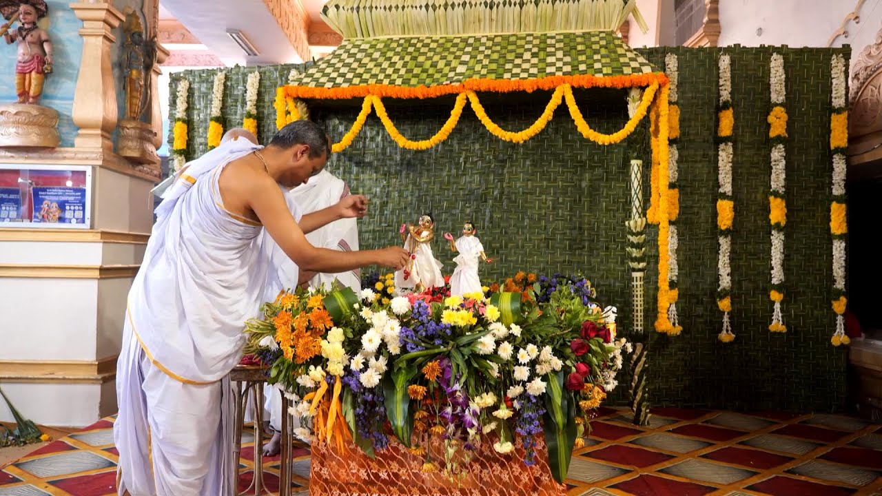 Janmashtami Kirtan byHG Vedant Chaitanya Pr @ ISKCON Hyderabad
