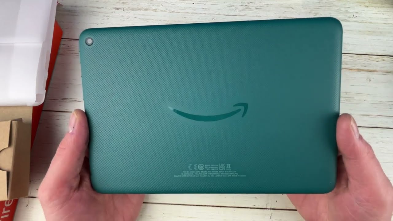Распаковка Amazon Fire HD 8 (2024)