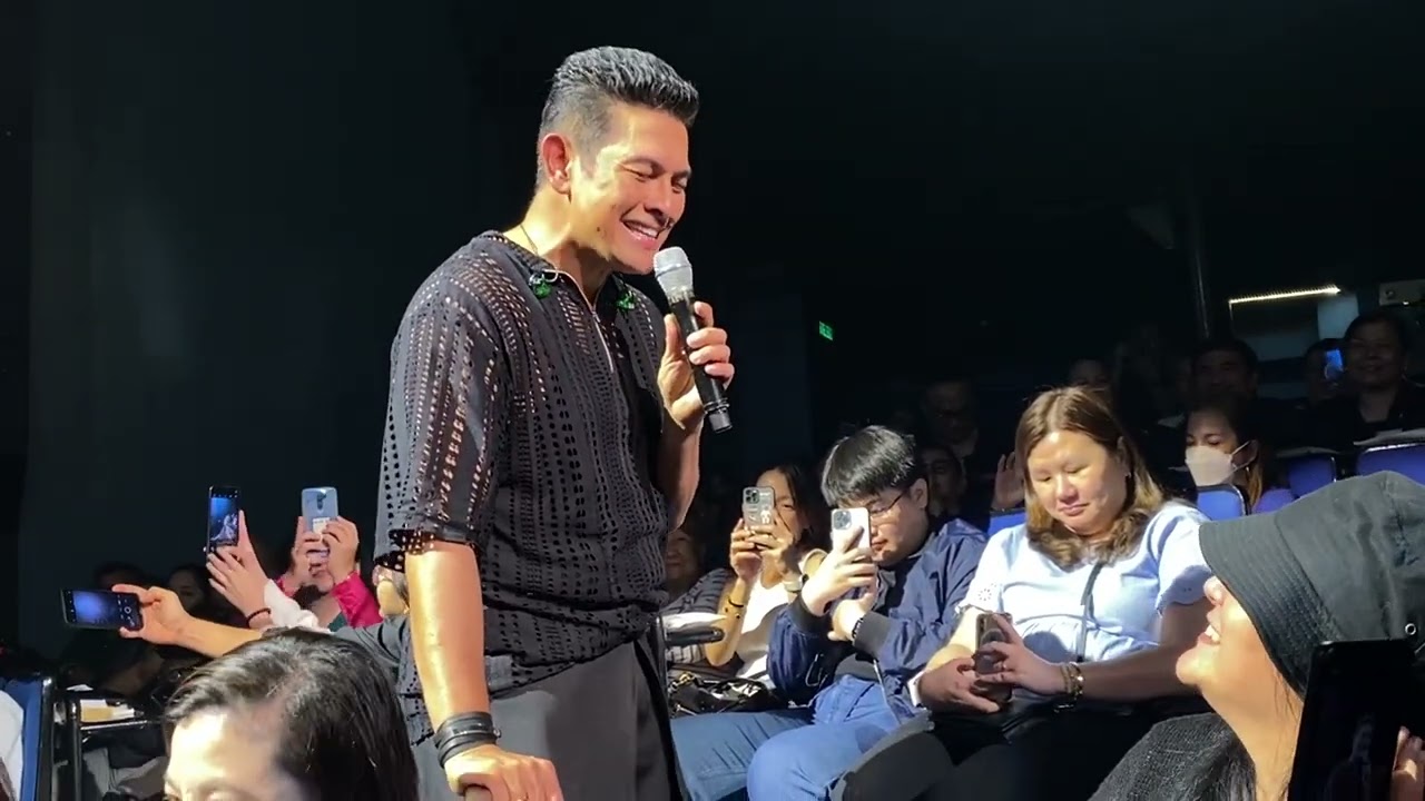 Gary V sings Requests from the Audience Part 1