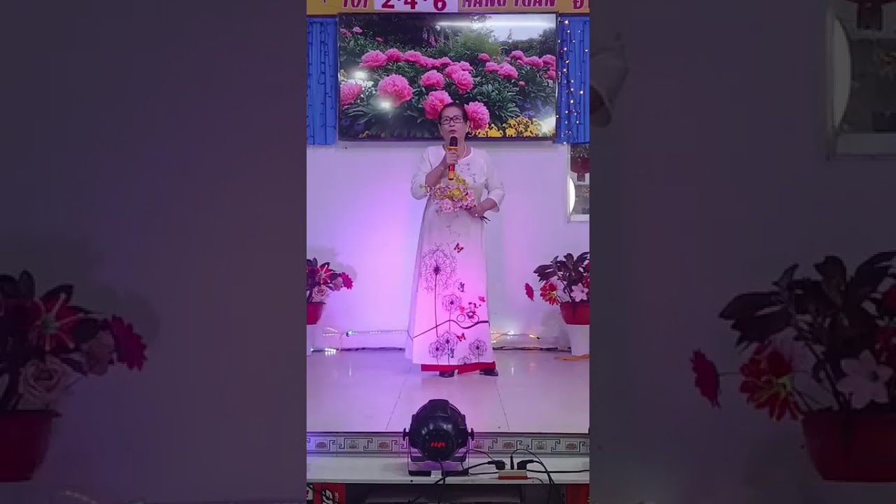 NƯA   ĐÊN   NGOAI   PHÔ 🤩🤩