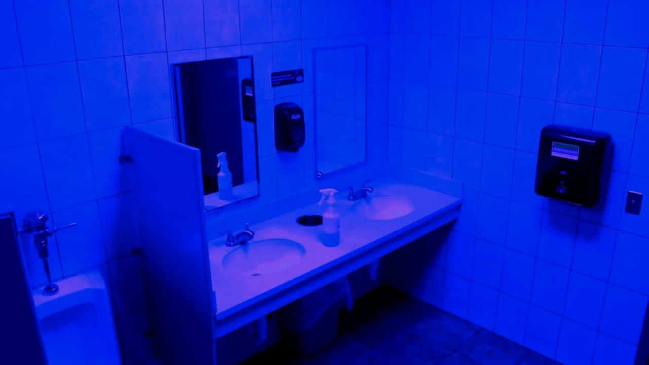 drivers license but you're in a bathroom at a party (with effects)