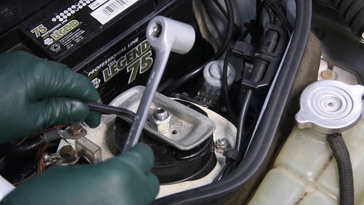 A Custom Wrench to Help Install Mercedes W201 W124 R129 Front Shocks 1986 to 1995