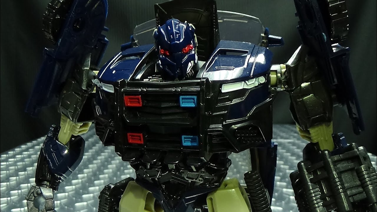 Black Mamba KO Upscaled TLK BARRICADE: EmGo's Transformers Reviews N' Stuff