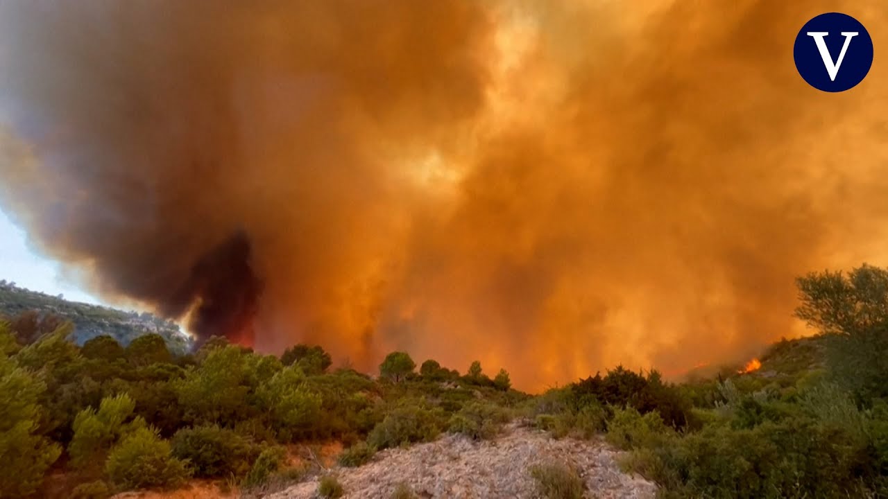 Francia sufre su peor incendio desde 1949 cerca de Narbona