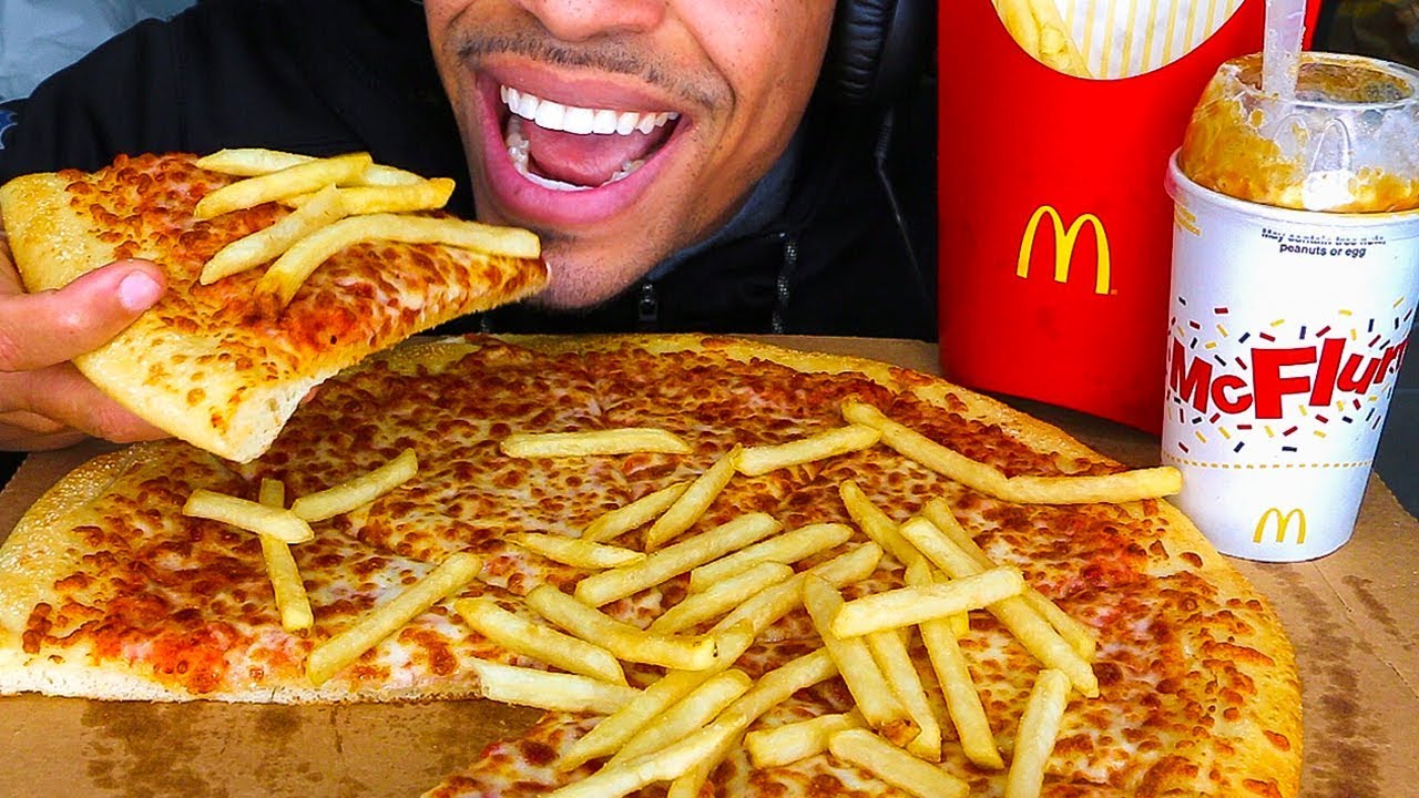 ASMR LITTLE CAESARS PIZZA MCDONALDS STROOPWAFEL MCFLURRY INTERNATIONAL ITEMS MUKBANG JERRY EATING