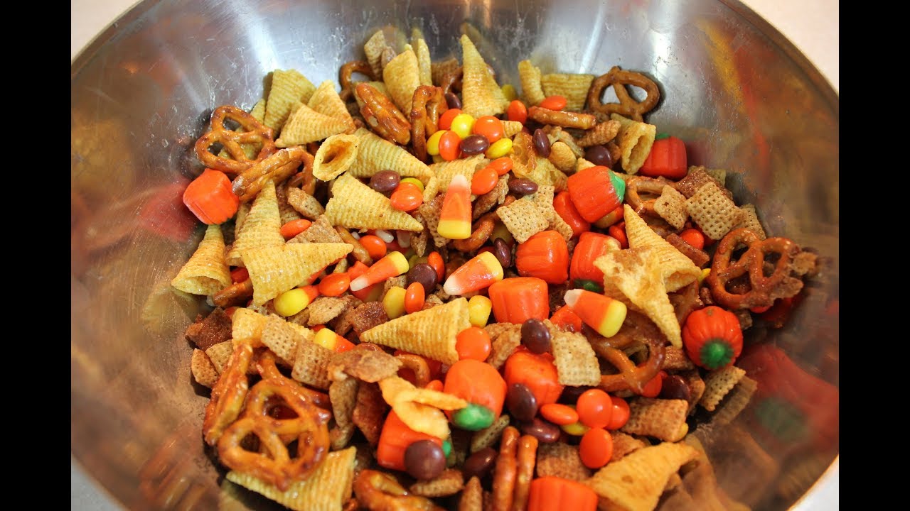Рецепт Chex Mix: Halloween Chex Mix (закуска к осеннему урожаю)