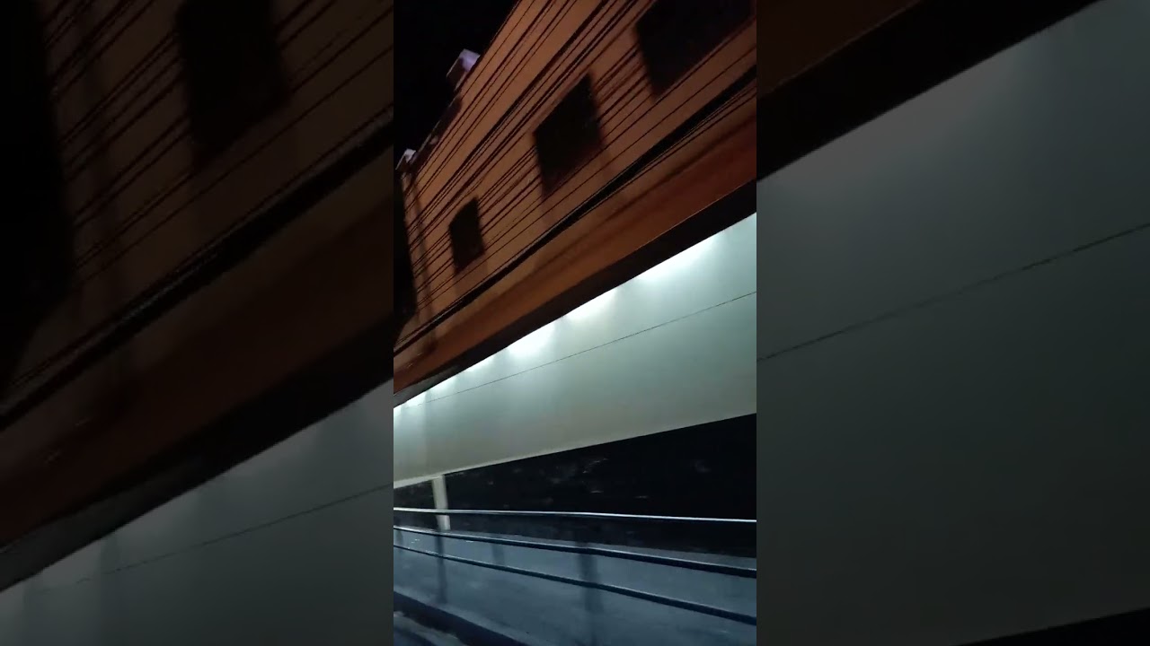 La ciudad de noche: por el Periférico, de Las Flores a San Jerónimo...