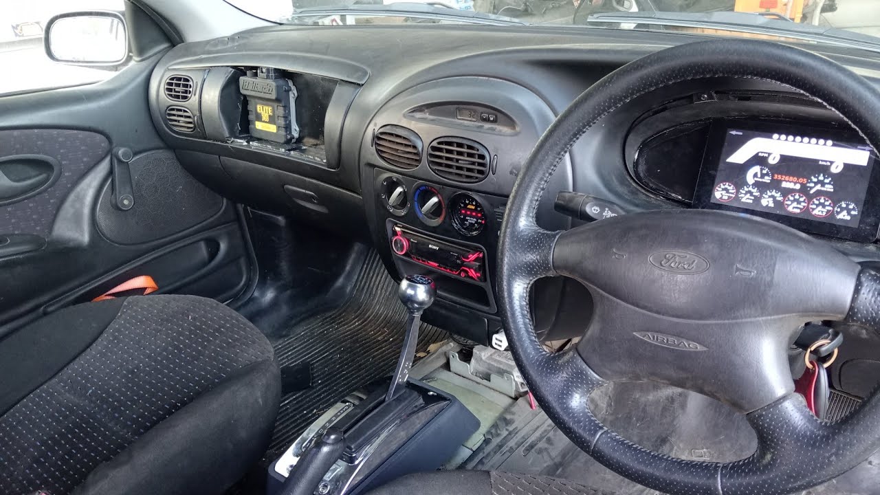 AU Falcon Burnout Car Ratchet Shifter And Custom Interior Pieces