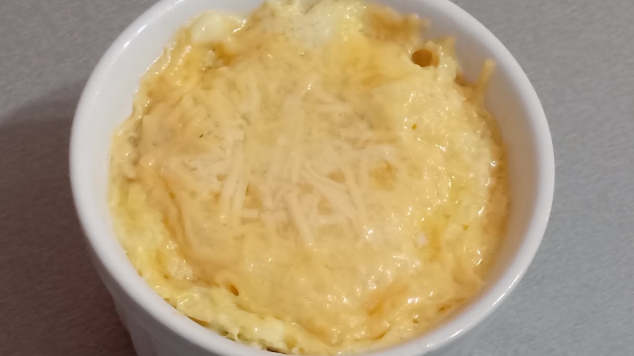 Завтрак за 3 минуты. Очень сытная, сочная, красивая яичница.