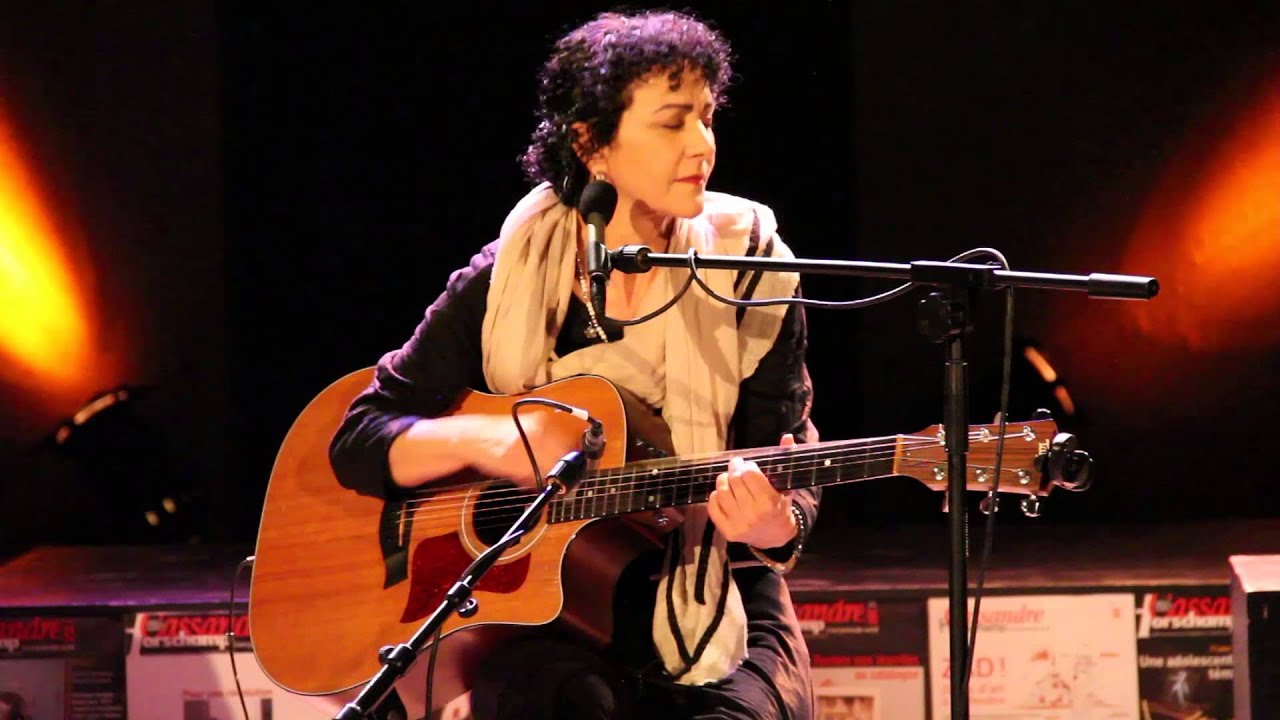 Angélique Ionatos : 