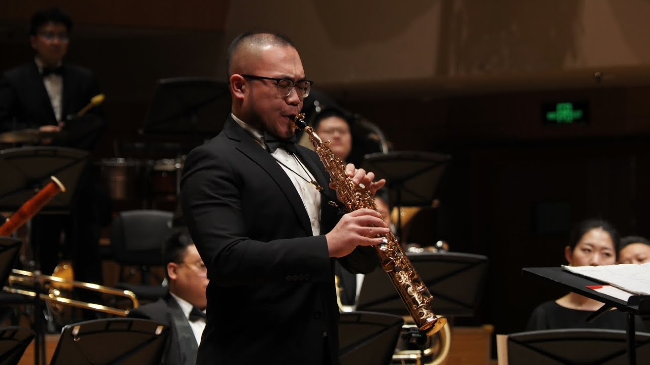 Beautiful Night On The Grassland (草原夜色美 萨克斯独奏), Soprano Sax: Xiang Ji, Beijing Wind Orchestra