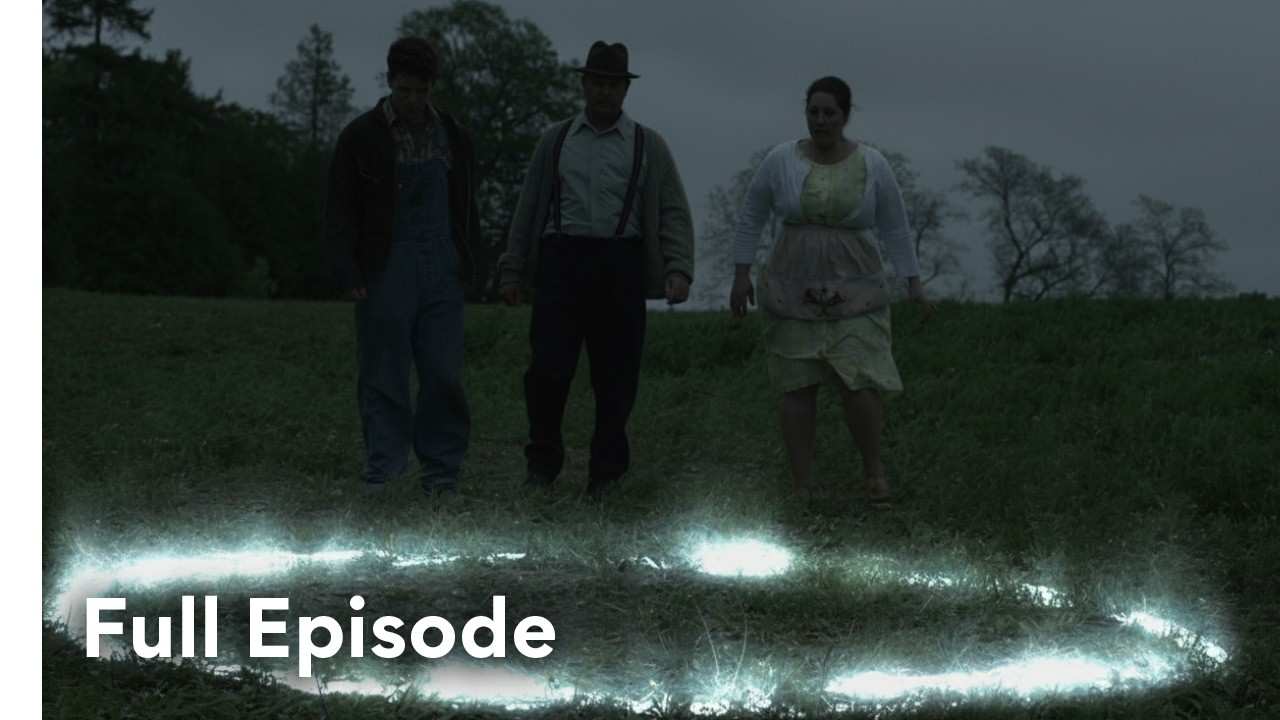 The UFO Encounter That Left Witnesses Paralyzed with Fear | Close Encounters 106