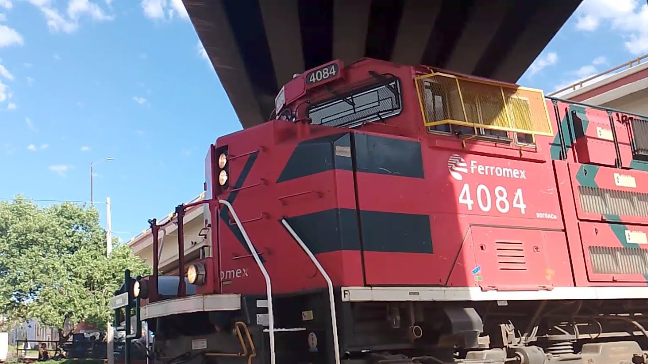 FXE #4084 Liderando un MEX-USA Misceláneo saliendo de Nogales