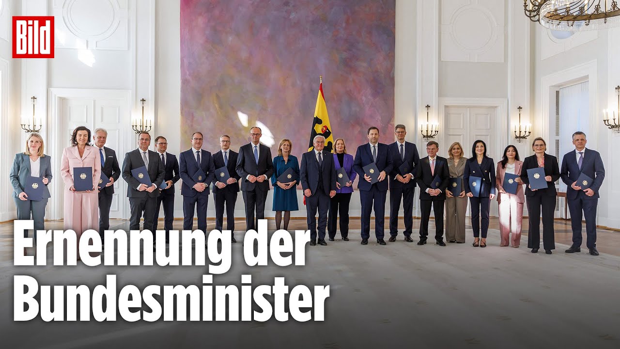Bundesregierung: Minister erhalten Ernennungsurkunden